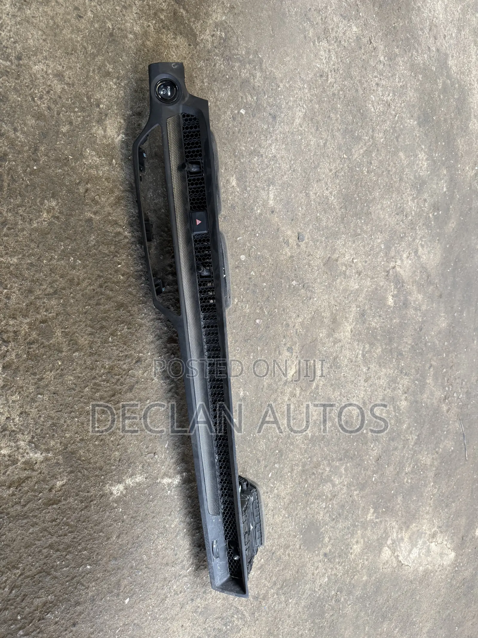 Cr-v Hybrid 23-25 Right Side Dash Bezel Molding Trim W/ Air Vent
