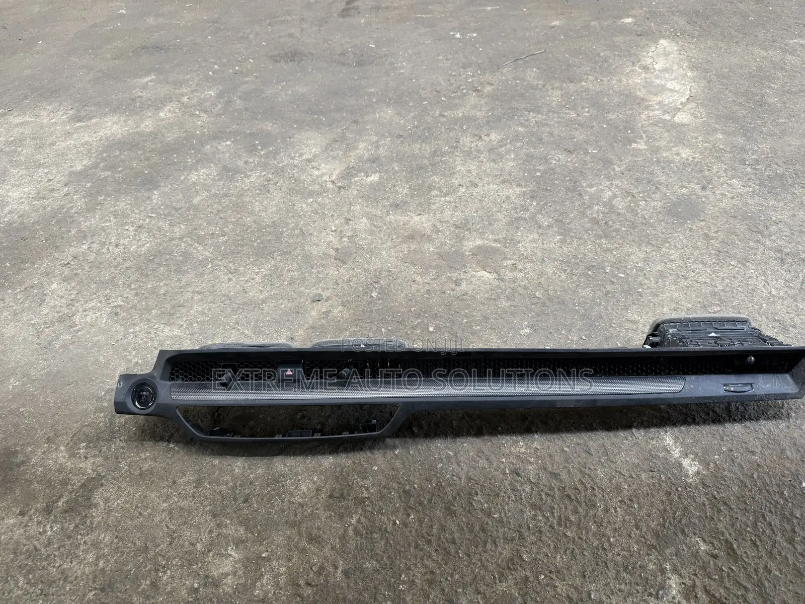 Cr-v Hybrid 23-25 Right Side Dash Bezel Molding Trim W/ Air Vent