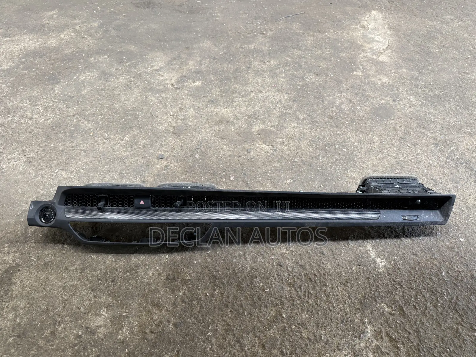 Cr-v Hybrid 23-25 Right Side Dash Bezel Molding Trim W/ Air Vent