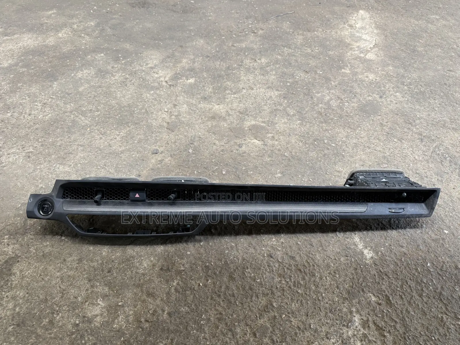 Cr-v Hybrid 23-25 Right Side Dash Bezel Molding Trim W/ Air Vent