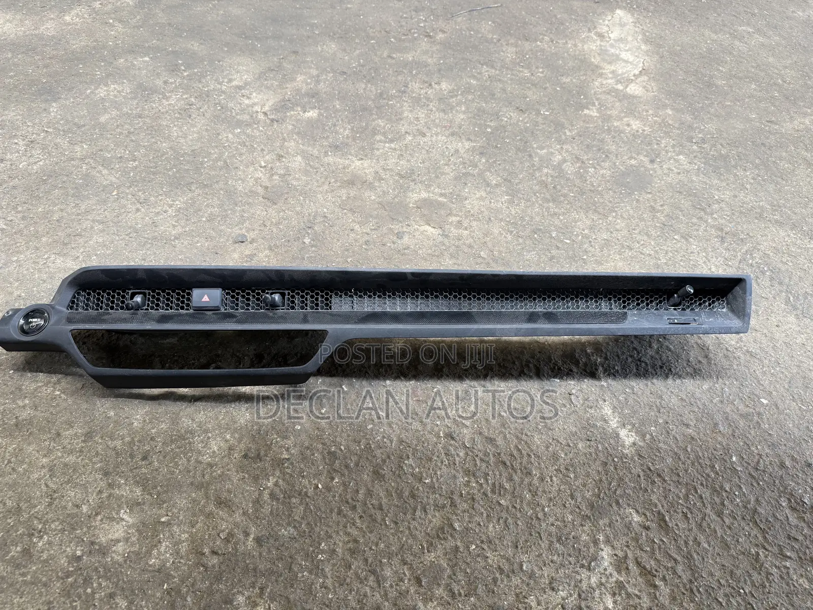 Cr-v Hybrid 23-25 Right Side Dash Bezel Molding Trim W/ Air Vent