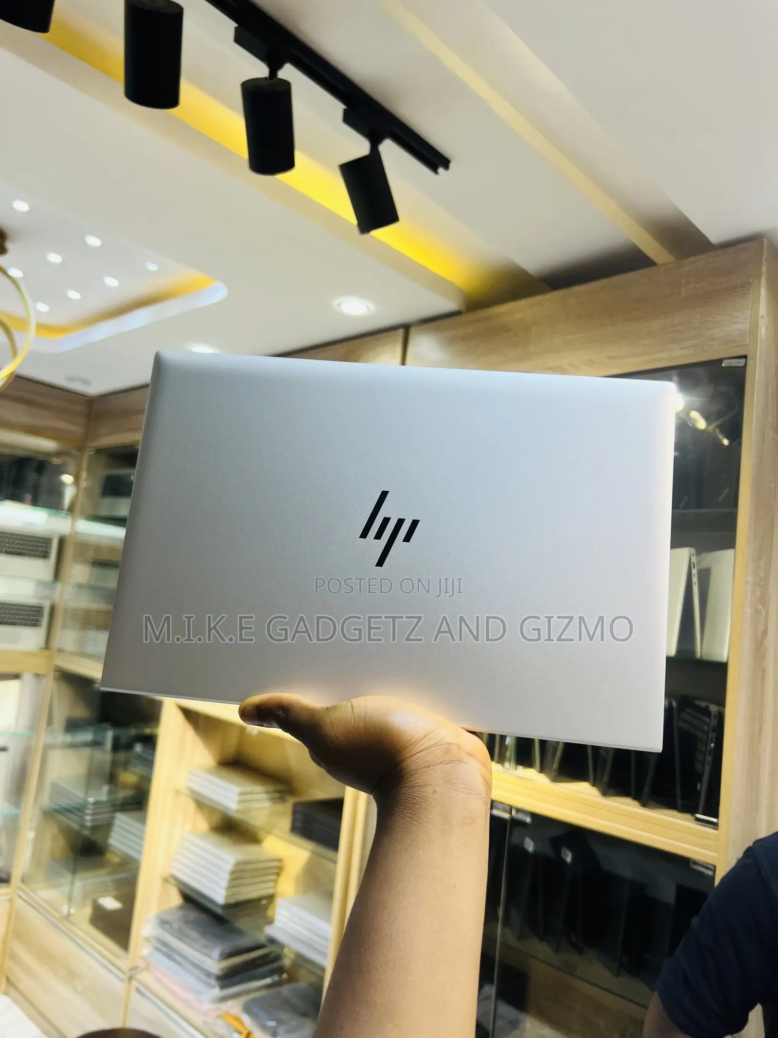 Laptop HP EliteBook 830 G7 8GB Intel Core i5 SSD 256GB
