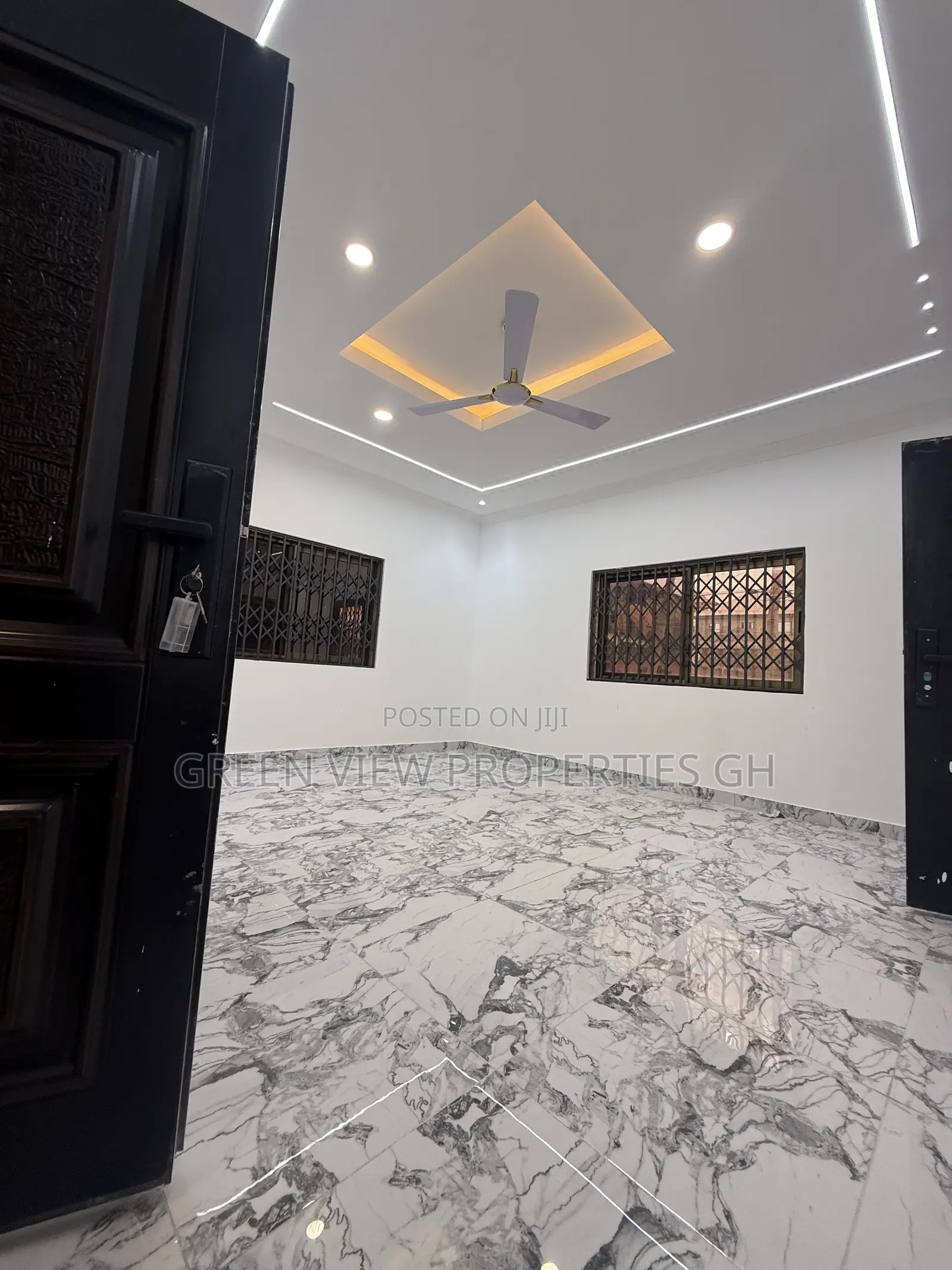 2bdrm Apartment in West Hills Mall Area for rent
