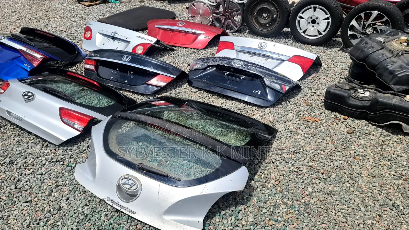 Boots (Camry,Seltos,Elantra Gt, Corolla,Civic,Veloster)