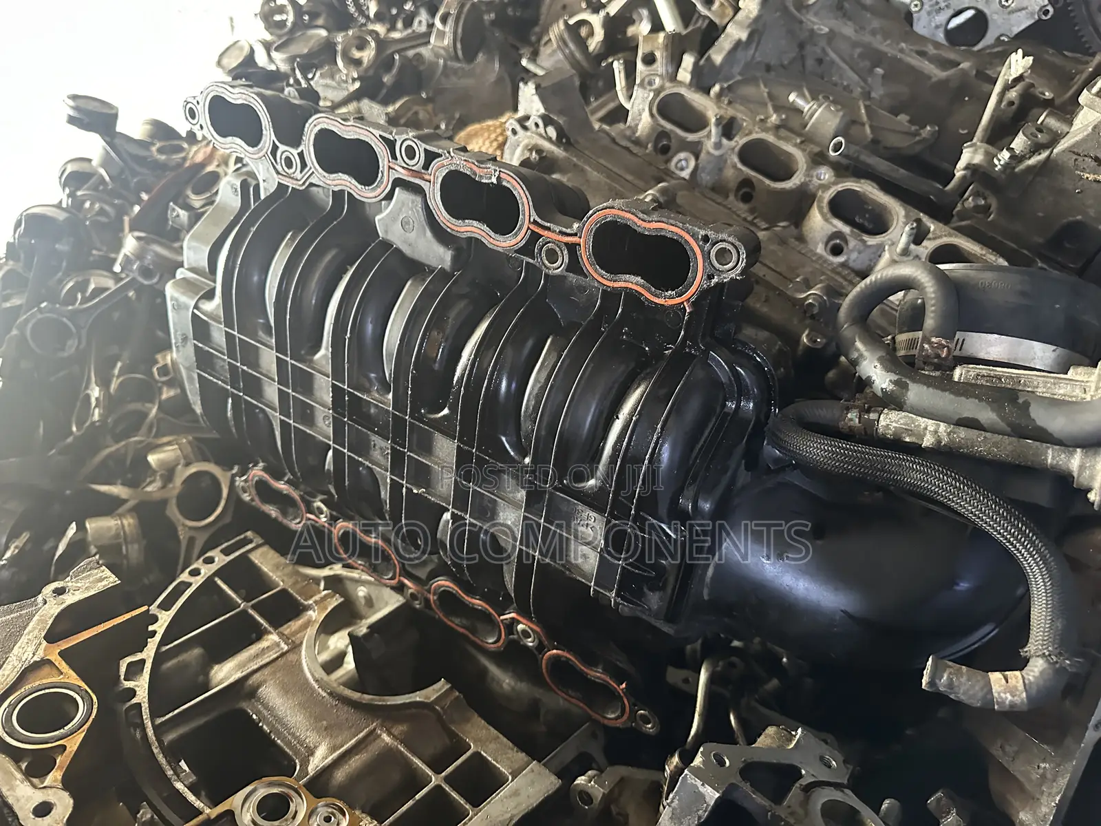 Toyota Tundra 3ur Manifold