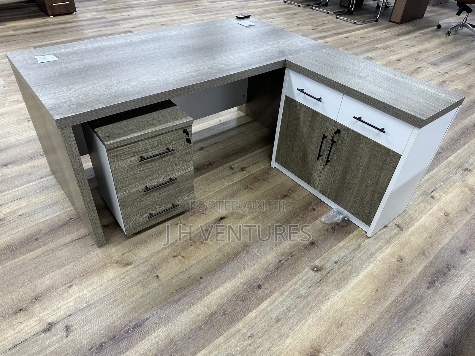 Office Table 1.6