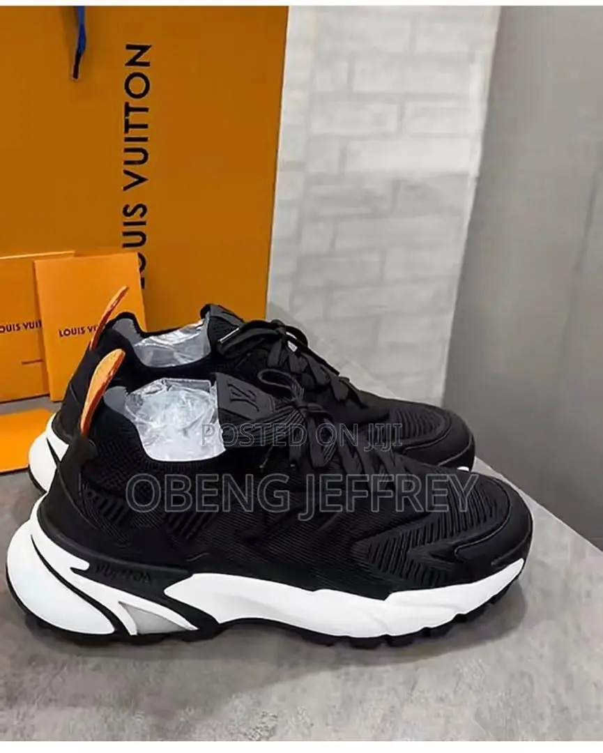 Original Louis Vuitton Runner Tatic Black Technical Knit