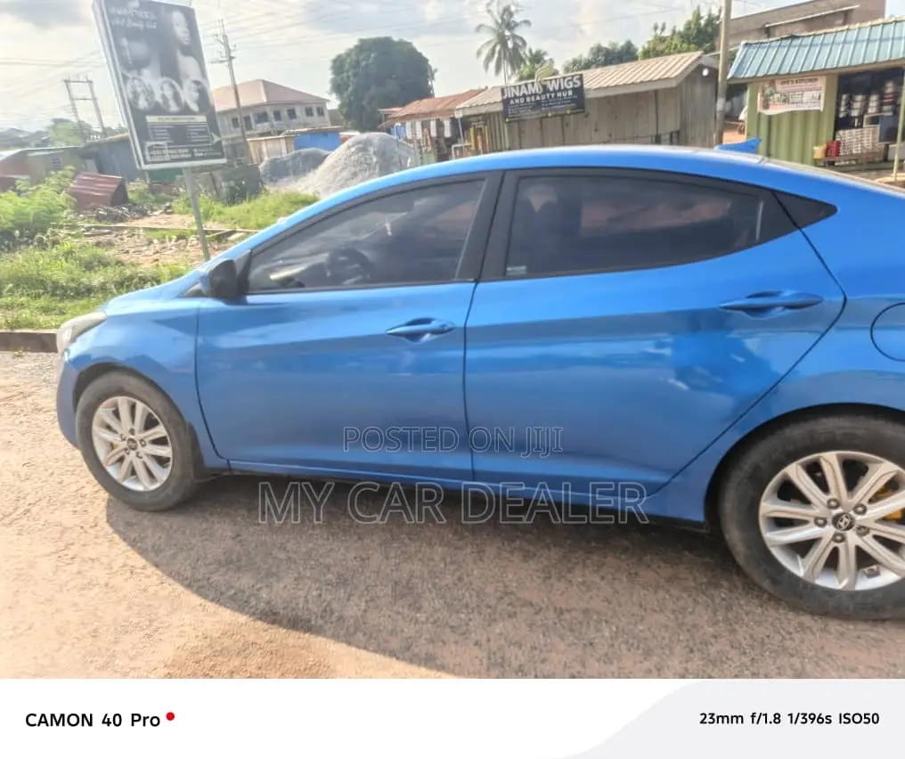 Hyundai Elantra GLS Sedan FWD (1.8L 4cyl 6A) 2013 Blue