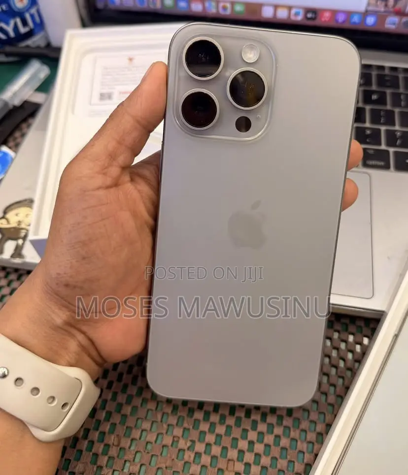 Apple iPhone 15 Pro 256 GB White