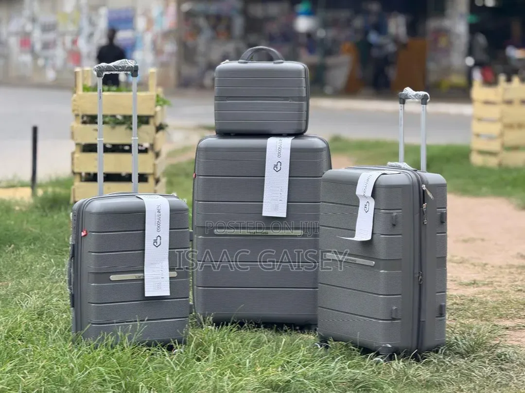 4set Premium Quality Unisex Anticrake Suitcases With Cosmetic Bag