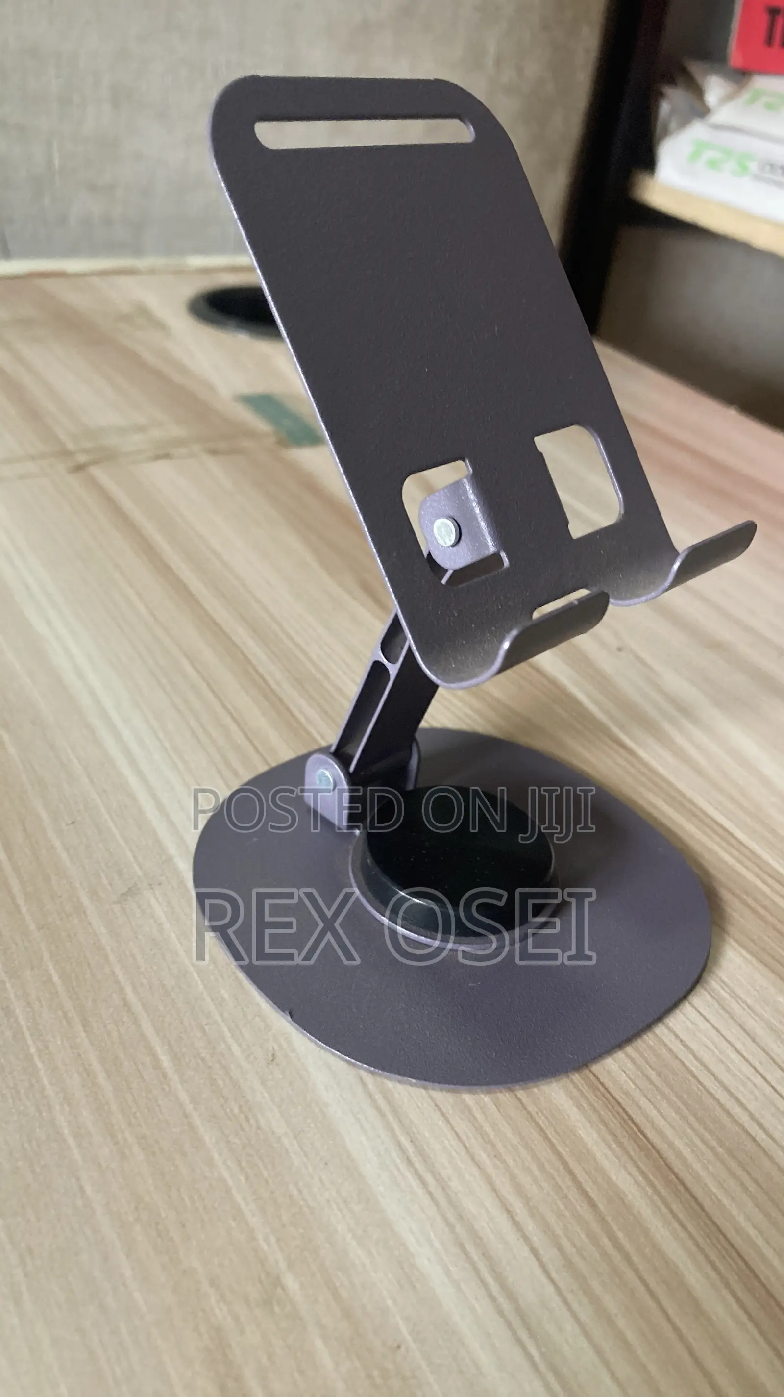 Metal 360 Phone Stand