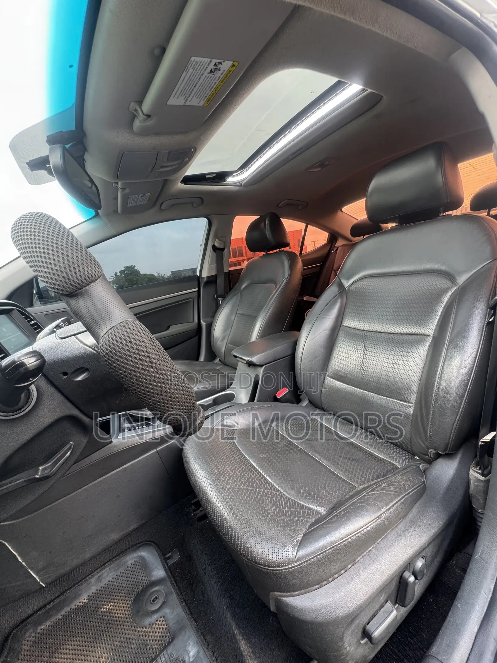 Hyundai Elantra Limited Sedan FWD (2.0L 4cyl 6A) 2017 White
