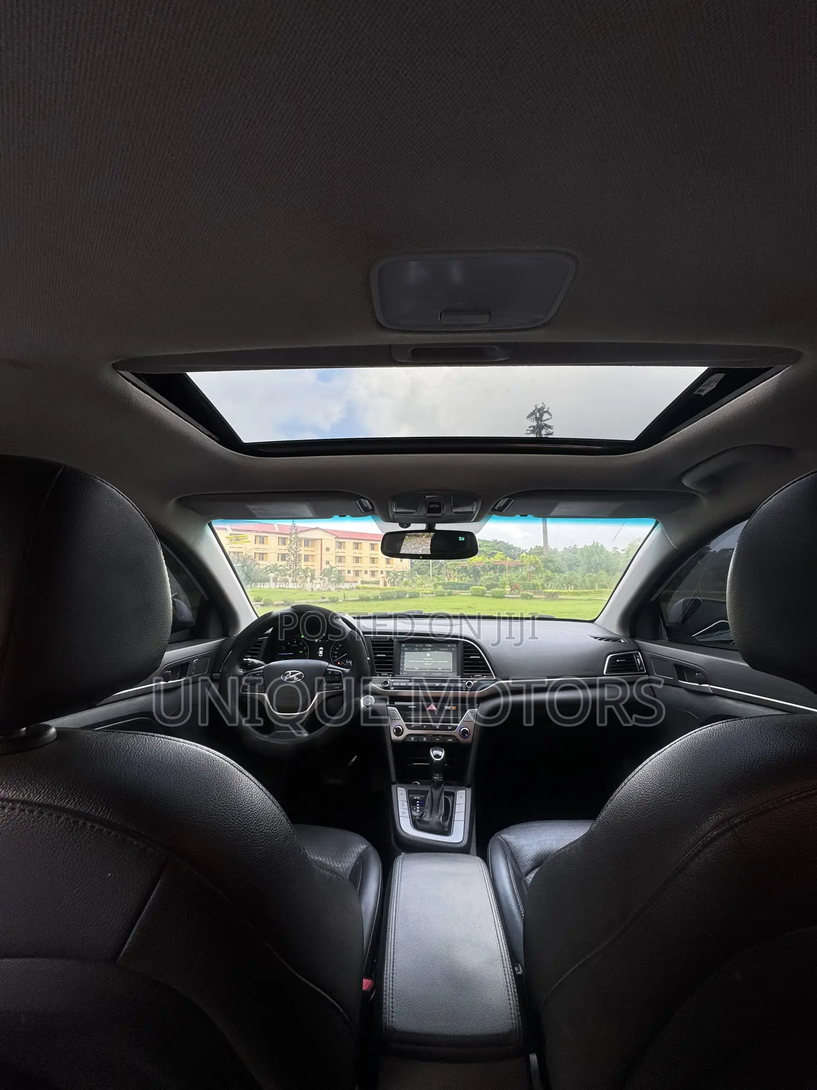 Hyundai Elantra Limited Sedan FWD (2.0L 4cyl 6A) 2017 White
