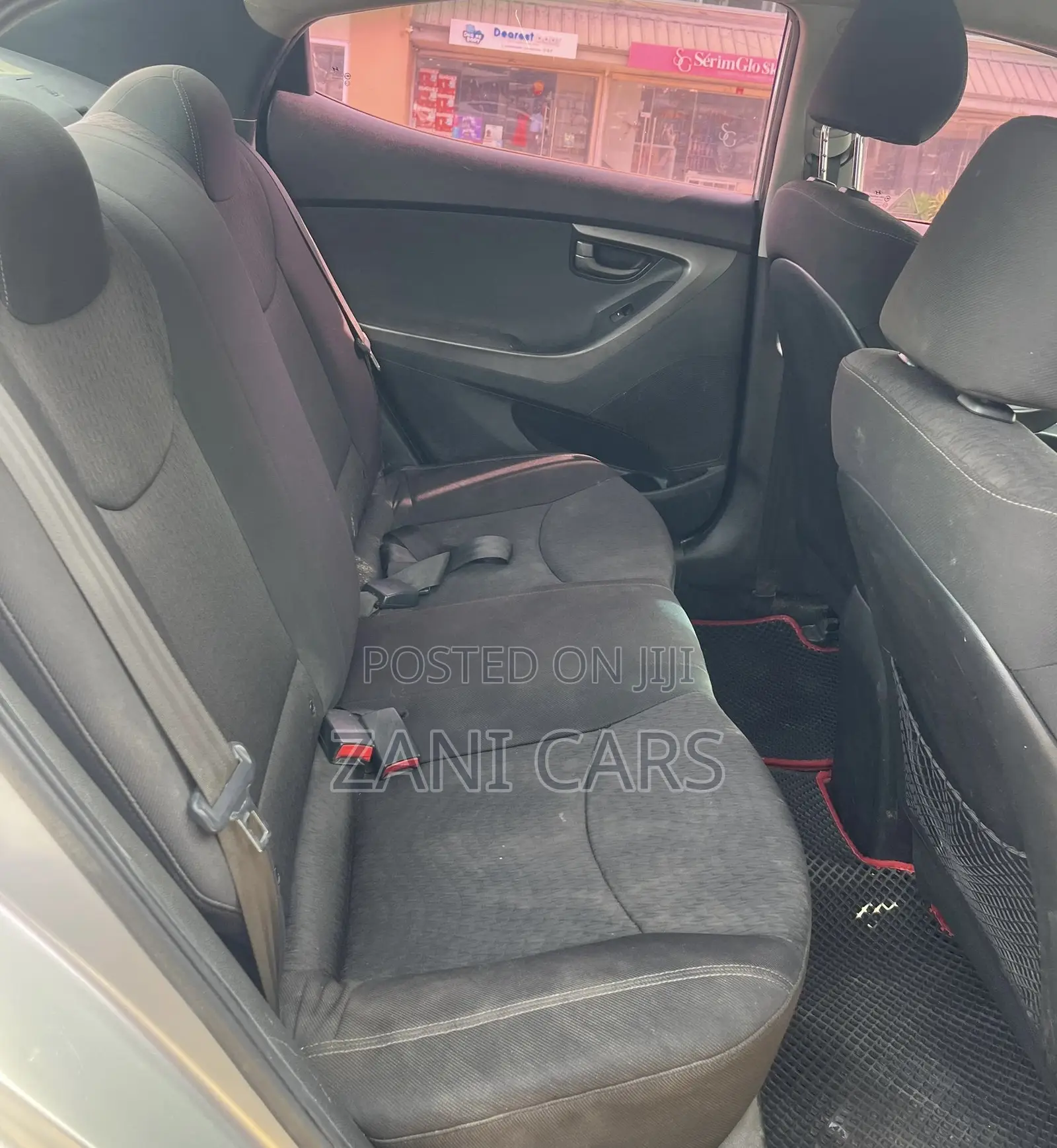Hyundai Elantra 2012 Silver