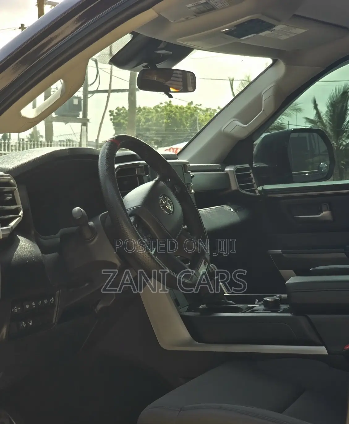 Toyota Tundra 2024 Black