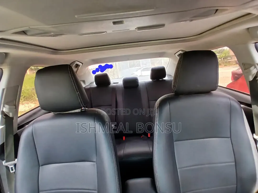 Toyota Corolla 2019 White