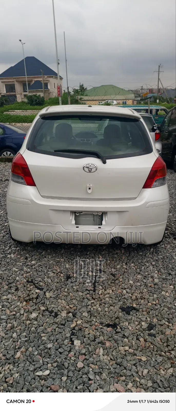 Toyota Vitz 2010 White