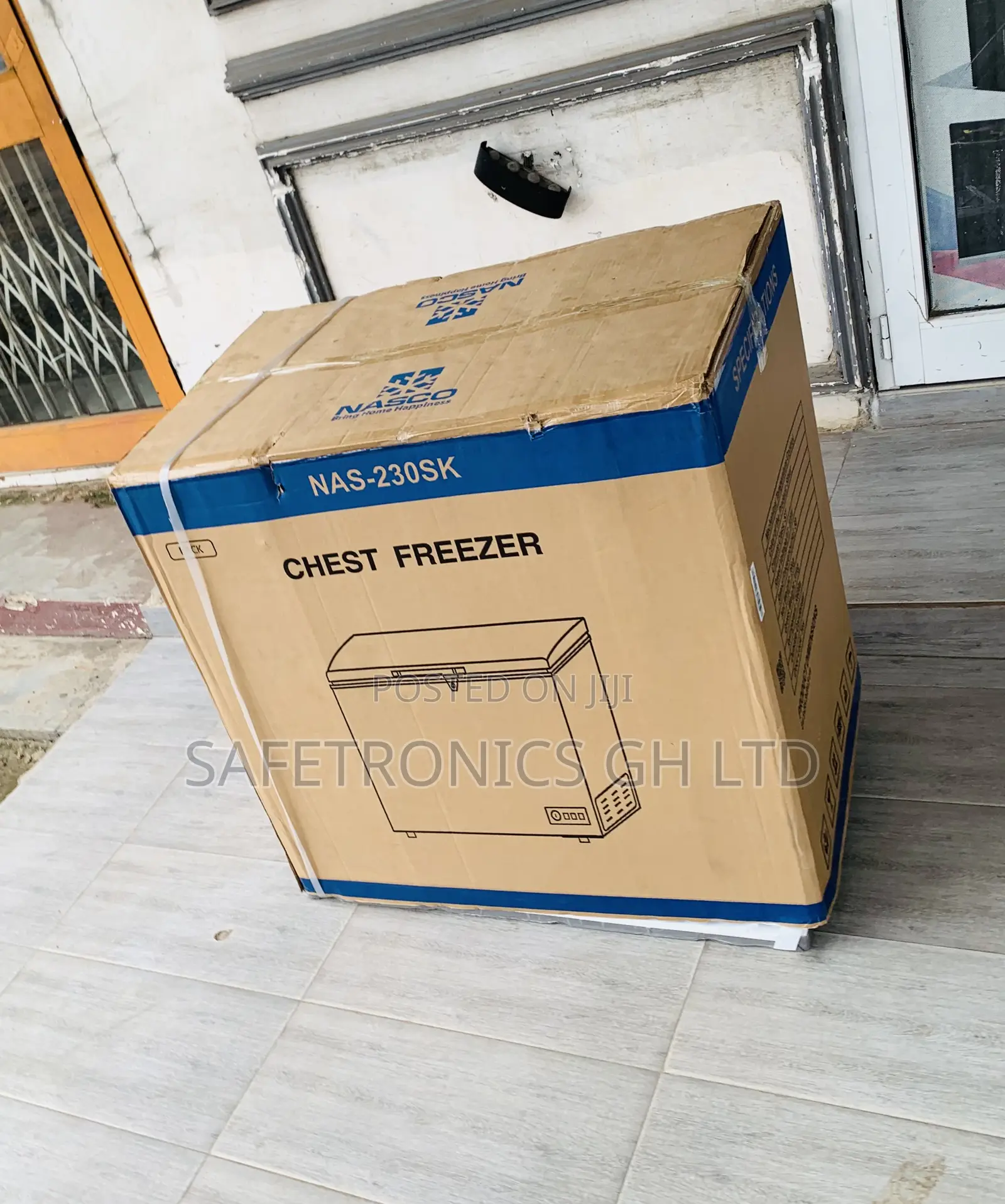 Secure Grey Nasco 197l/198l Chest Freezer (Nas-230sk)