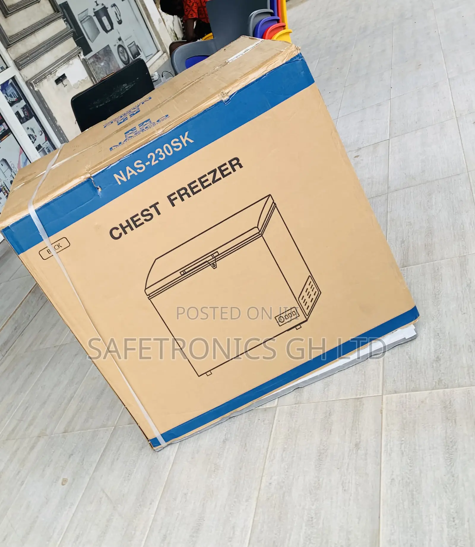 Secure Grey Nasco 197l/198l Chest Freezer (Nas-230sk)
