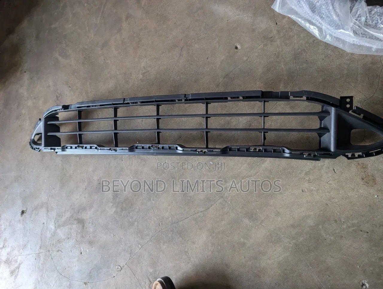 Nissan Rogue 2022,2023,2024,2025 Down Grille