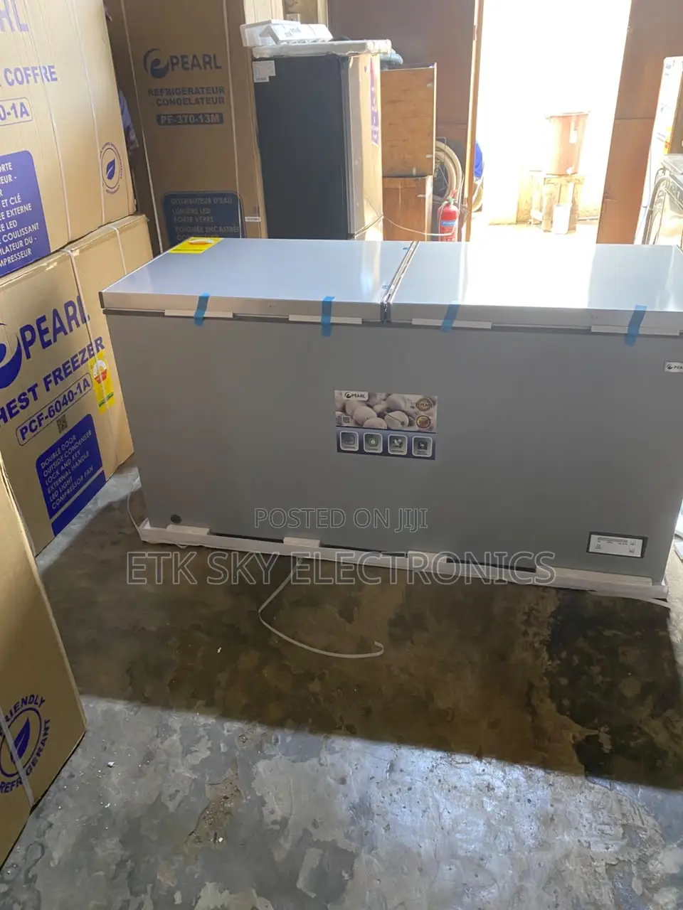 Superior Pearl Pcf6040-1a. 508liters Chest Freezer