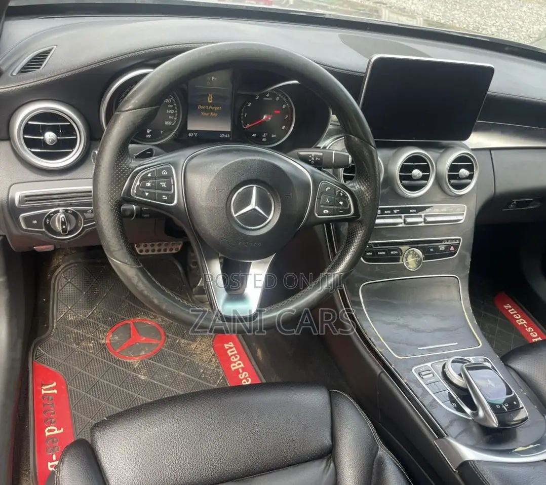 Mercedes-Benz C300 2015 Gray