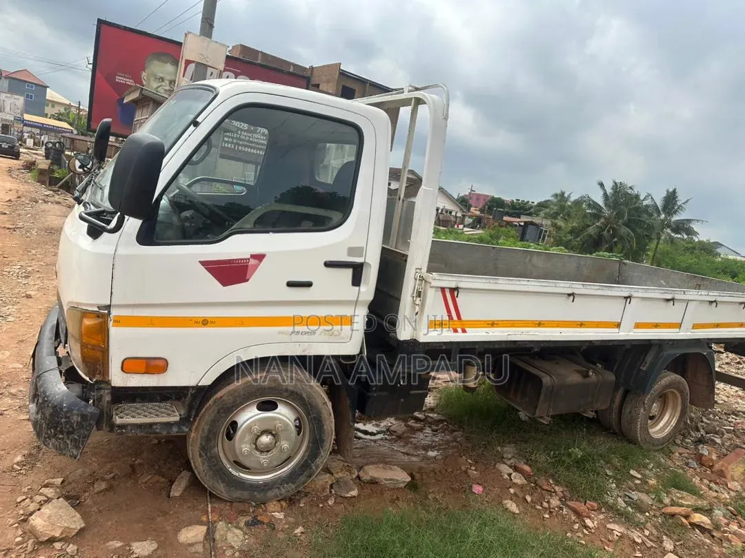 Hyundai Mighty 2