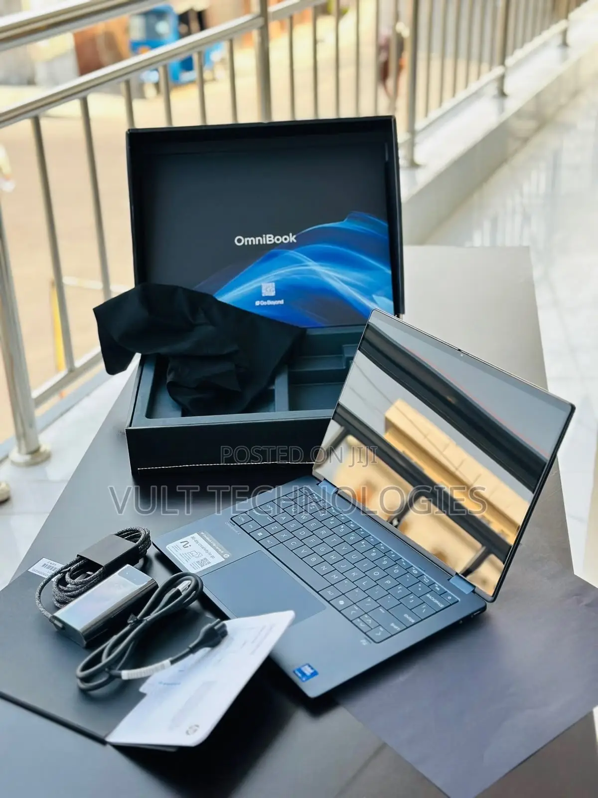 New Laptop HP OmniBook X Flip 16" 16GB Intel Core Ultra 7 SSD 1T