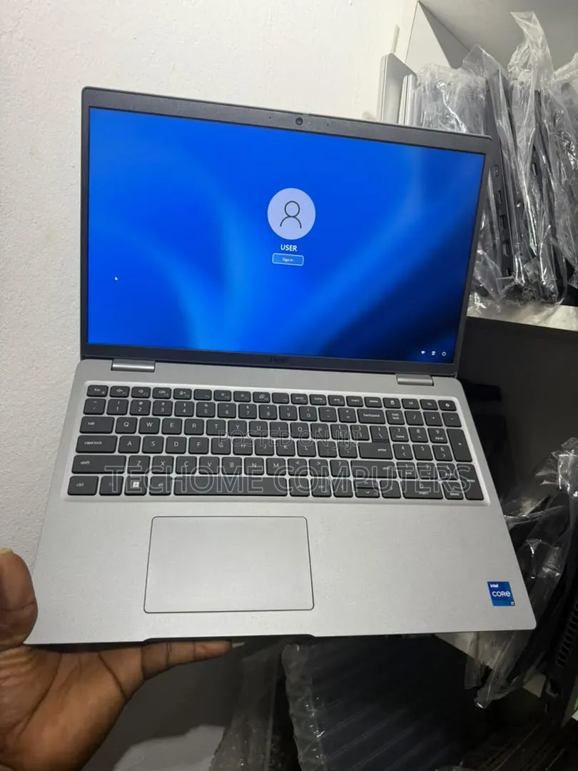 Laptop Dell Precision 3571 16GB Intel Core i7 SSD 256GB