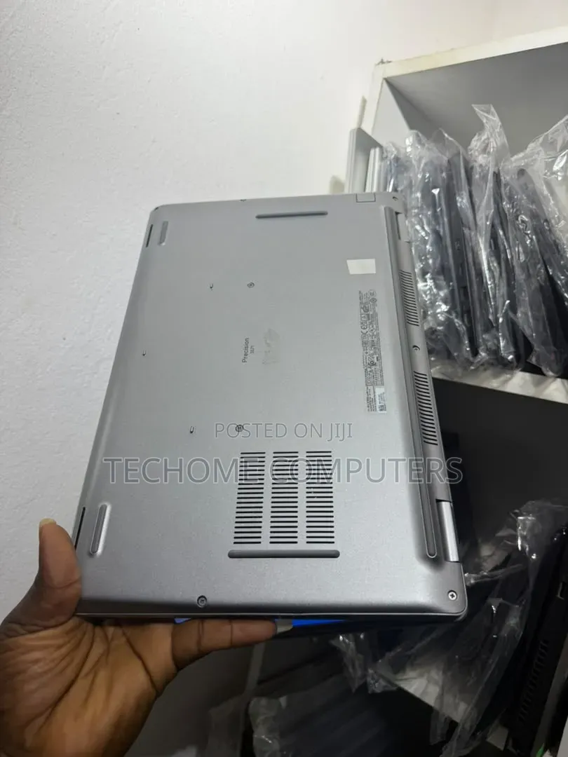Laptop Dell Precision 3571 16GB Intel Core i7 SSD 256GB