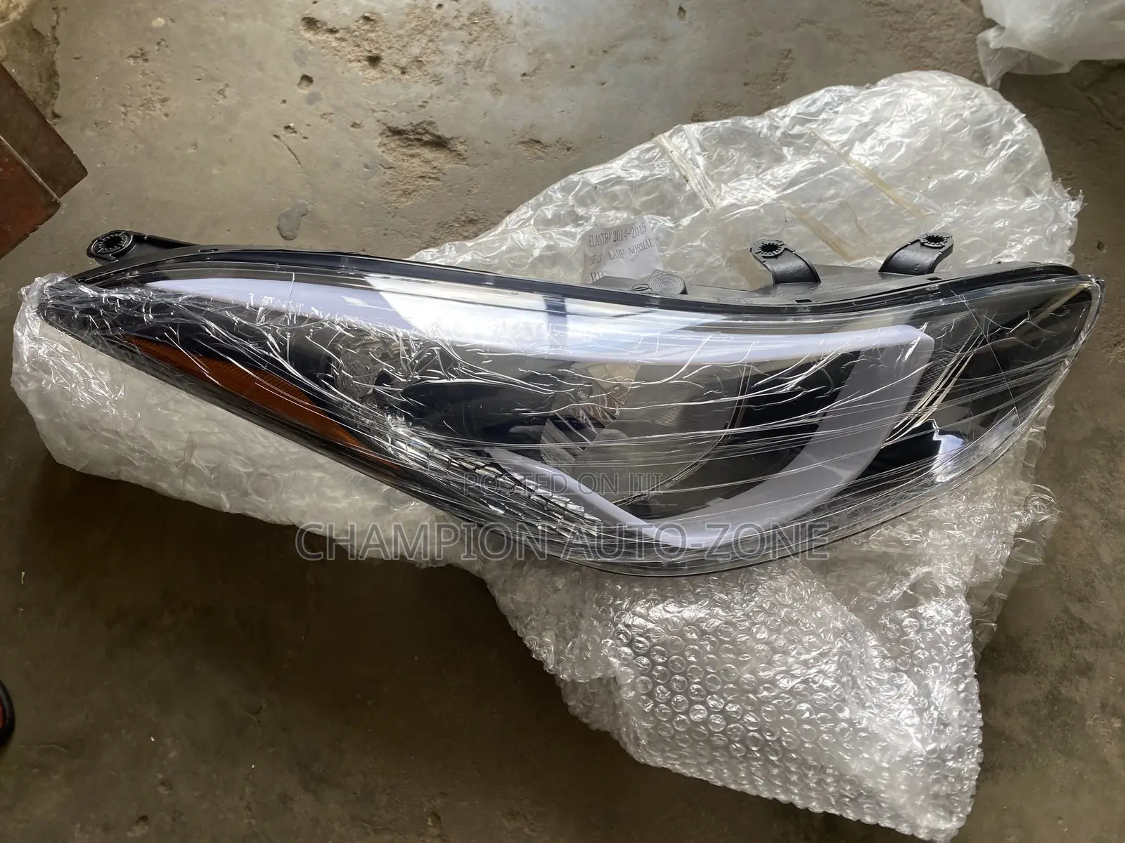 Hyundai Elantra 2014-2015-2016 Headlight Pair