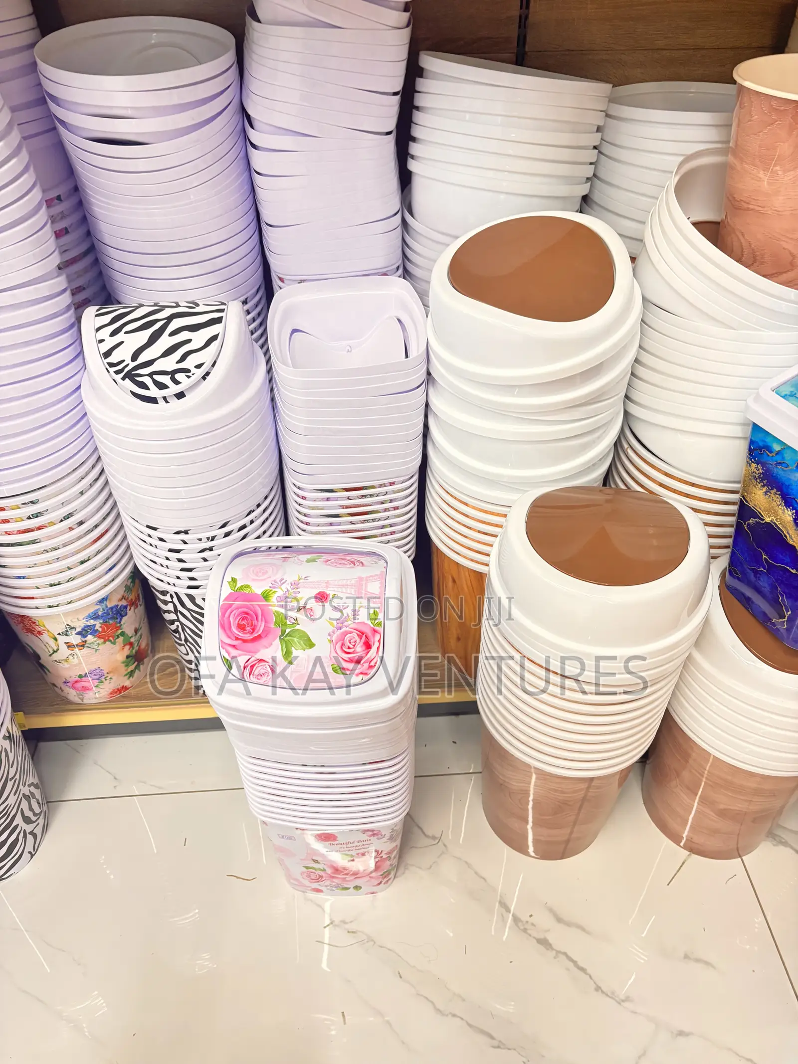 Trash Can ,Dustbin In Different Sizes And Colors