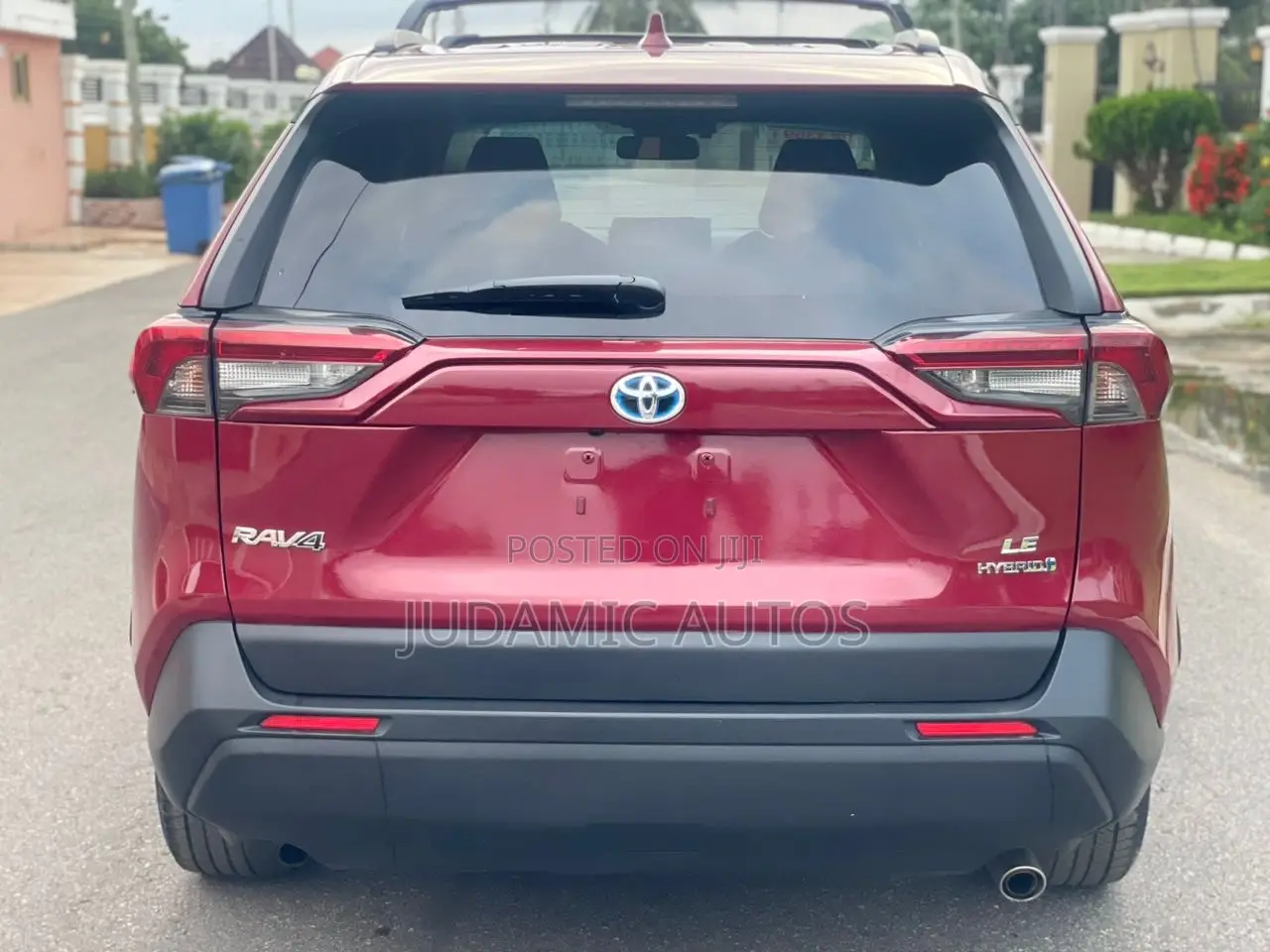Toyota RAV4 LE AWD 2019 Red