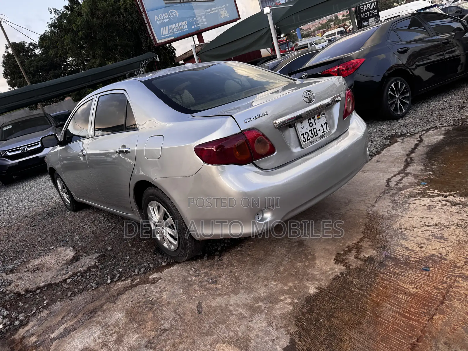 Toyota Corolla LE 4dr Sedan (1.8L 4cyl 4A) 2012