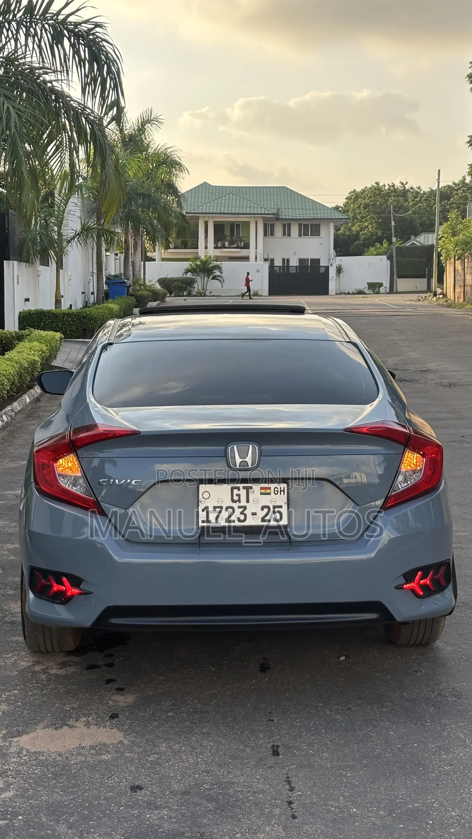 Honda Civic EX 4dr Sedan (2.0L 4cyl) 2017 Gray