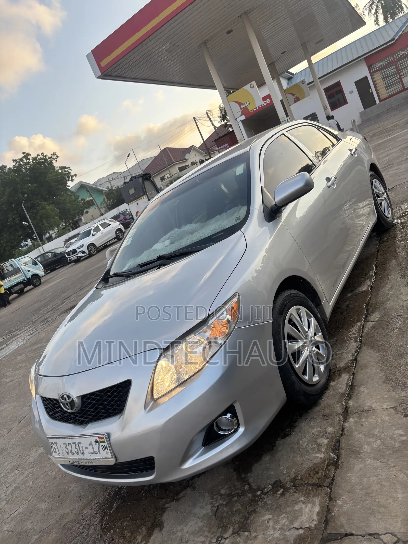 Toyota Corolla LE 4dr Sedan (1.8L 4 cyl 4A) 2009 Silver