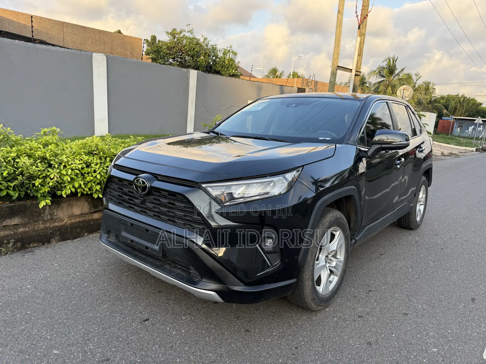Toyota RAV4 LE AWD 2023 Black