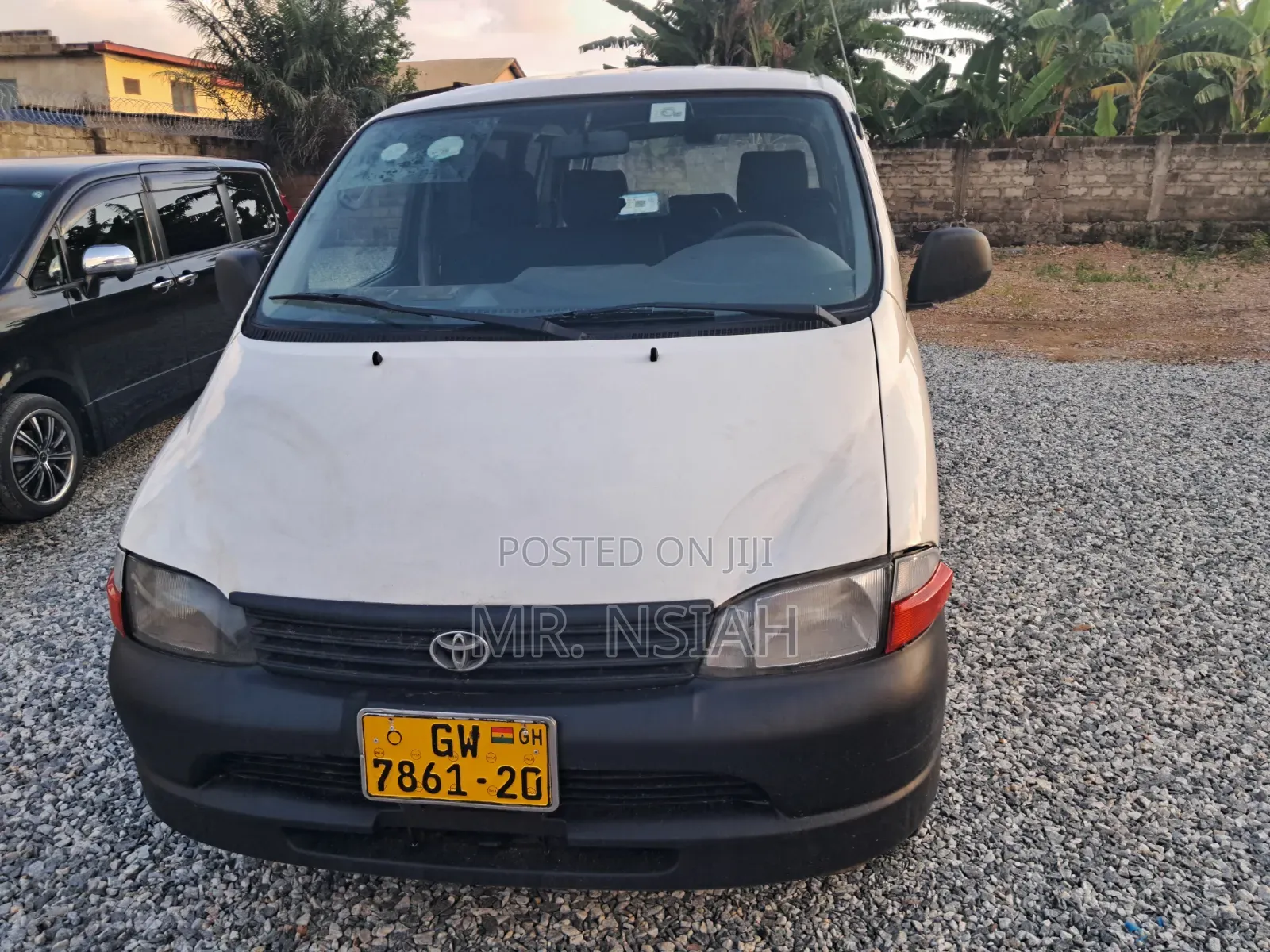 Toyota HiAce 2010 White