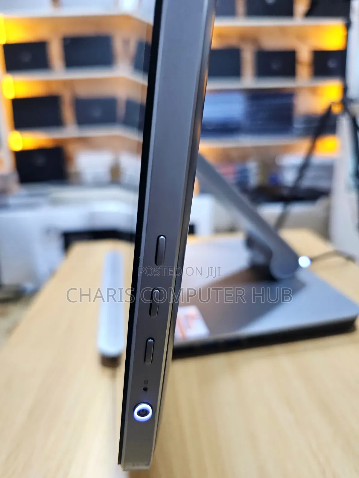 Desktop Computer Dell Inspiron 24 5000 16GB Intel Core i7 SSD 256GB