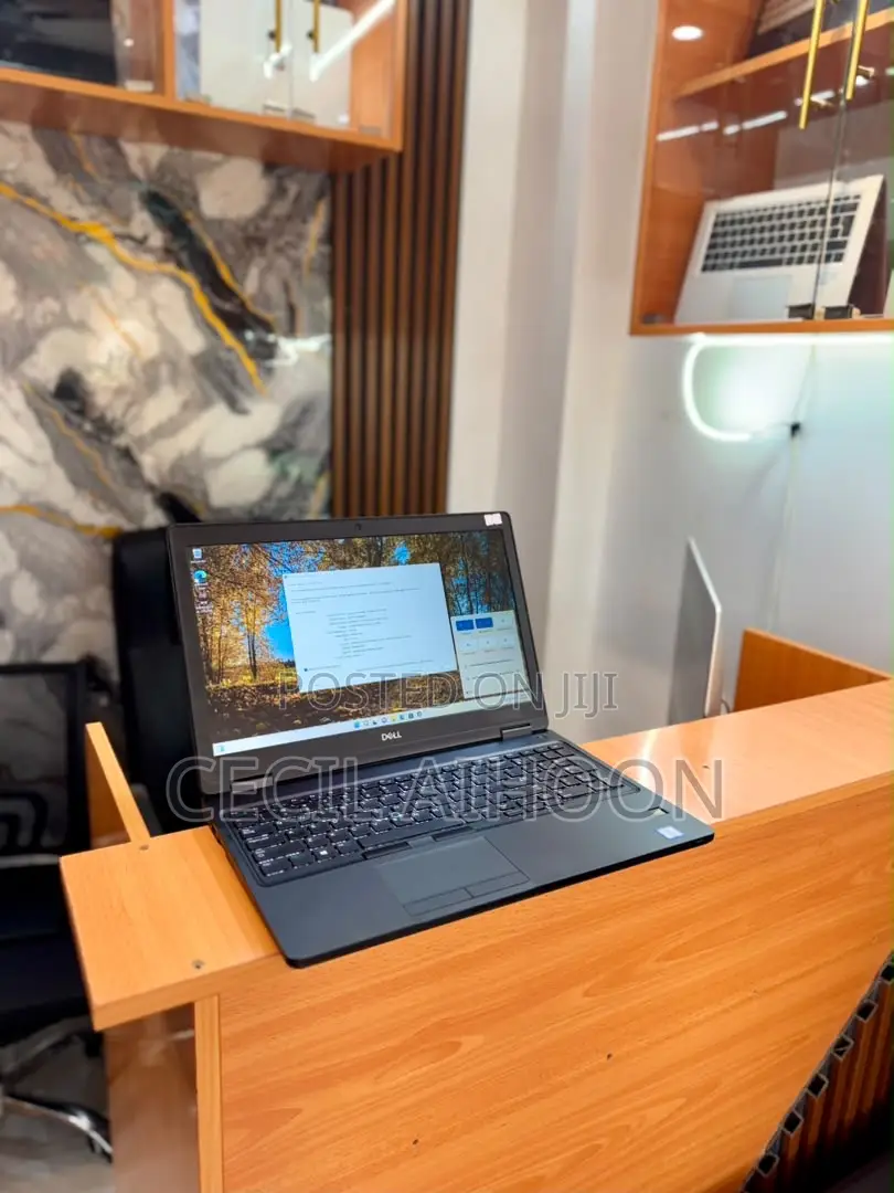 Laptop Dell Latitude 5590 8GB Intel Core i7 SSD 256GB