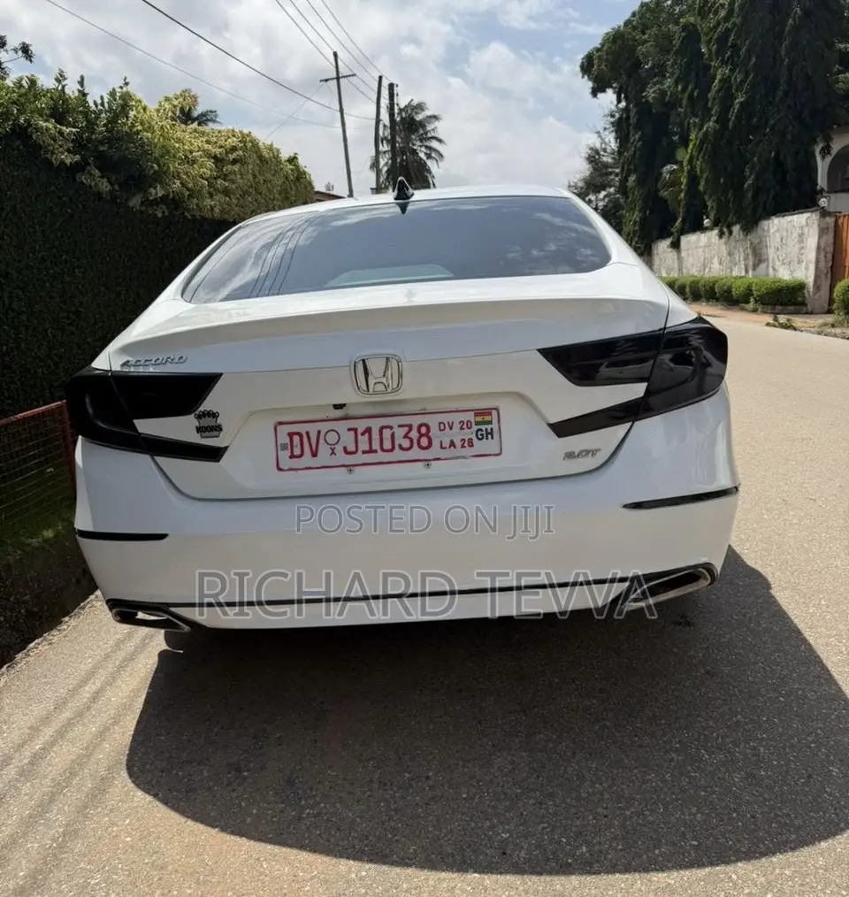 Honda Accord Sport (2.0L 4cyl Turbo 10A) 2019 White