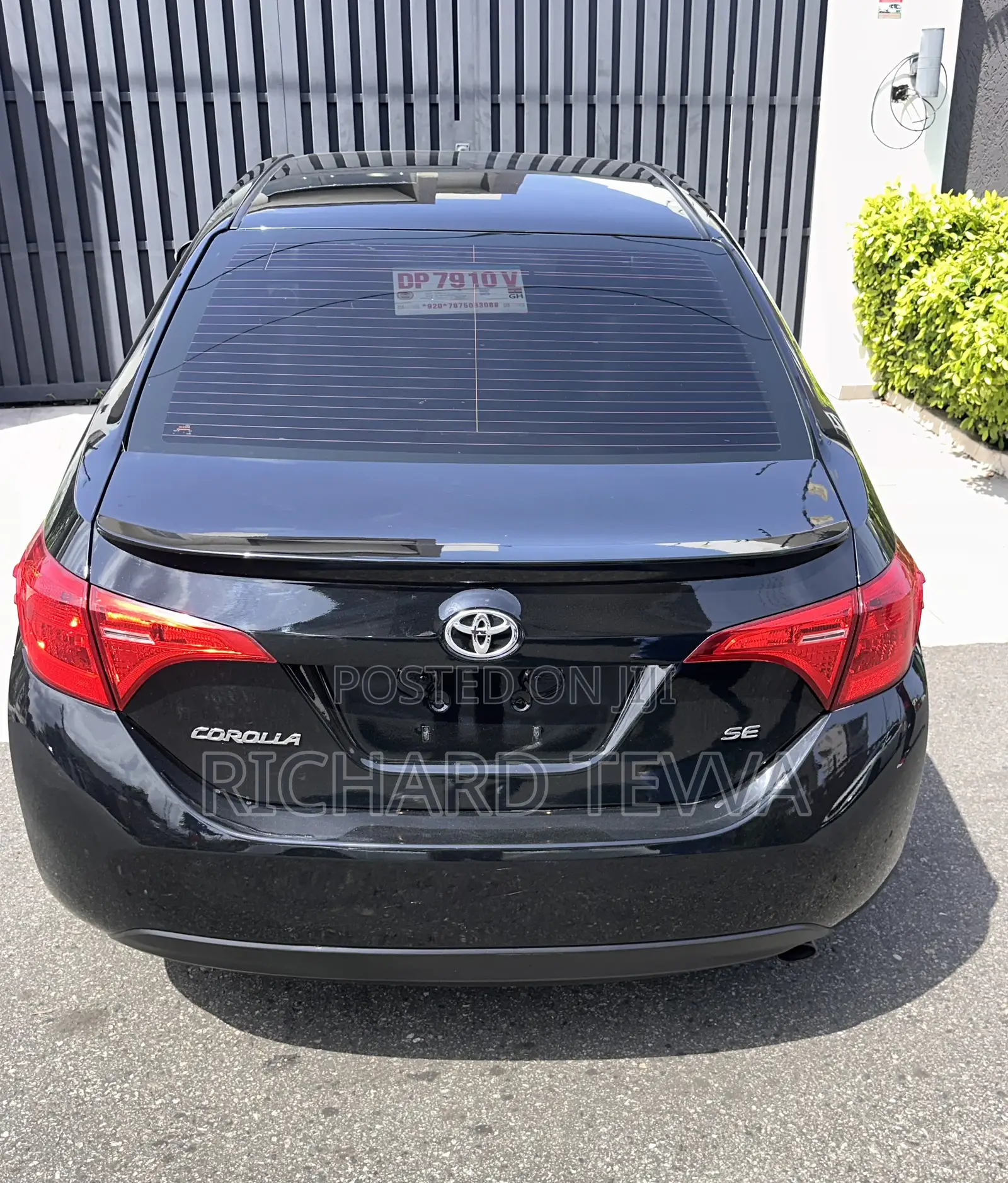 Toyota Corolla SE (1.8L 4cyl 2A) 2019 Black