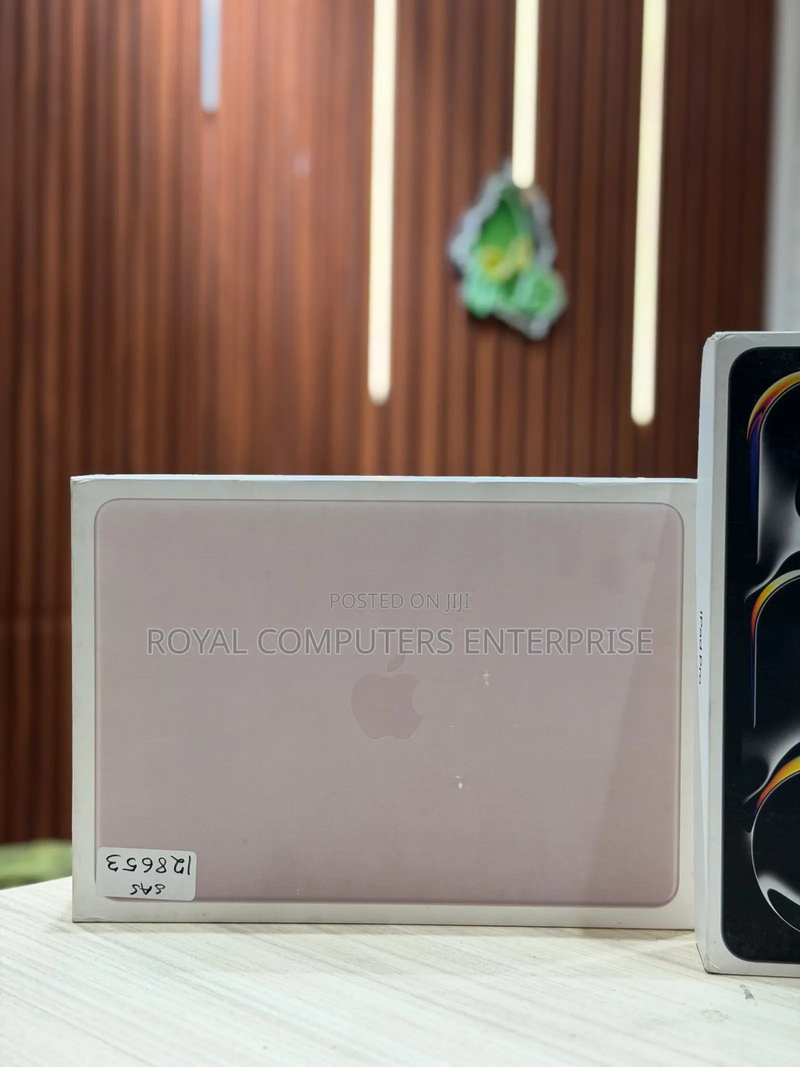 New Laptop Apple MacBook Neo 2026 8GB Apple M1 SSD 256GB