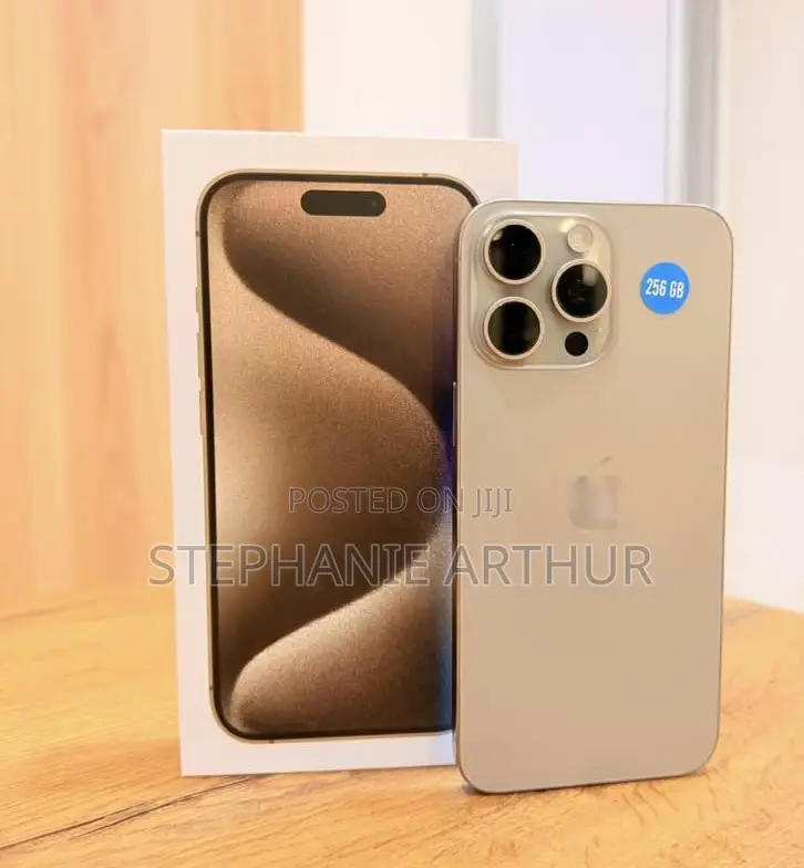 Apple iPhone 15 Pro Max 256 GB Gold
