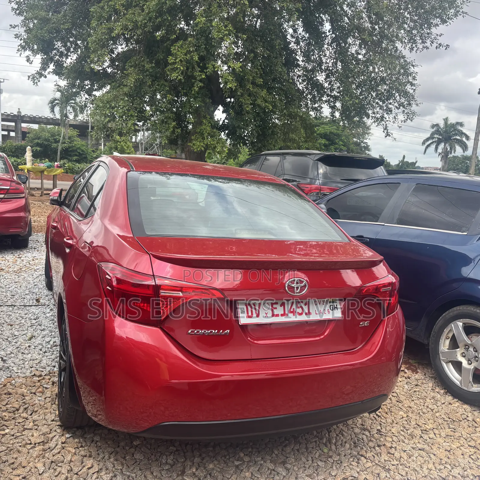 Toyota Corolla LE Eco (1.8L 4cyl 2A) 2018 Red