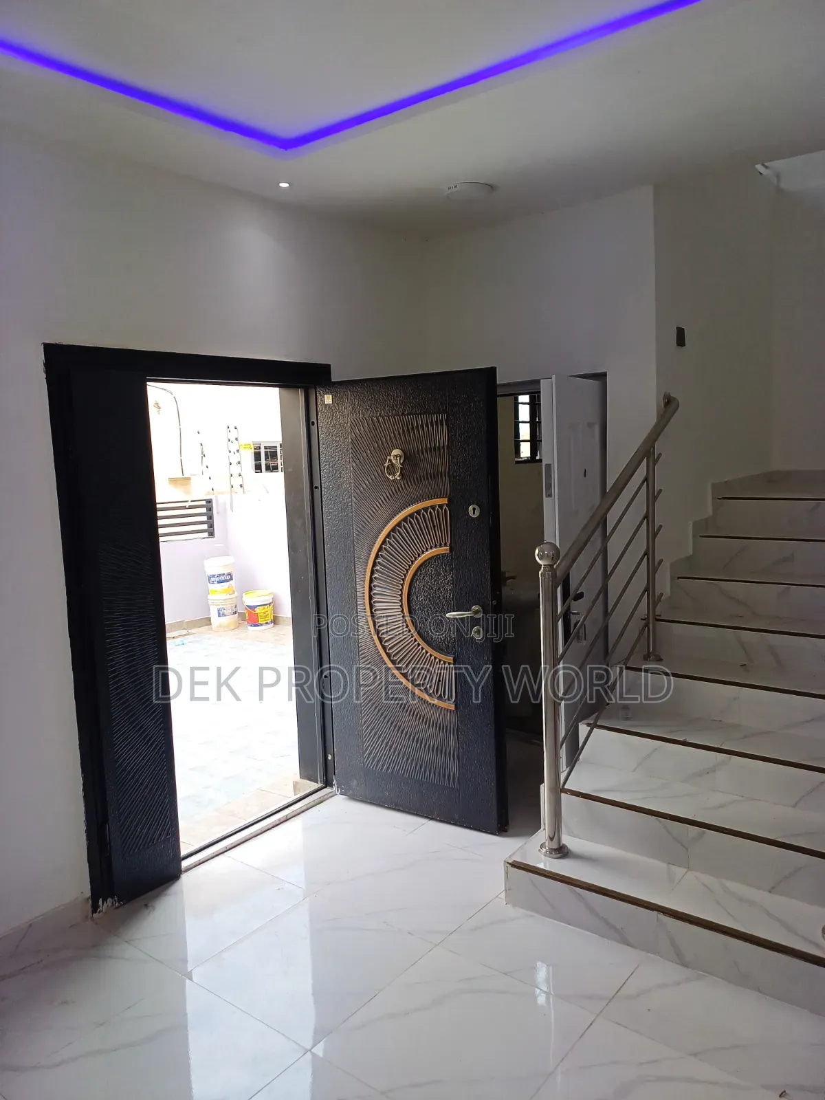 3bdrm Townhouse / Terrace in Pokuase for rent