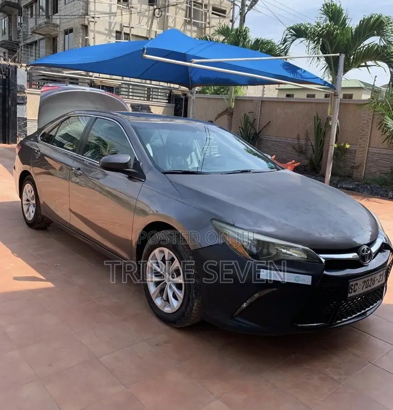 Toyota Camry LE 4dr Sedan (2.5L 4cyl 6A) 2015 Gray