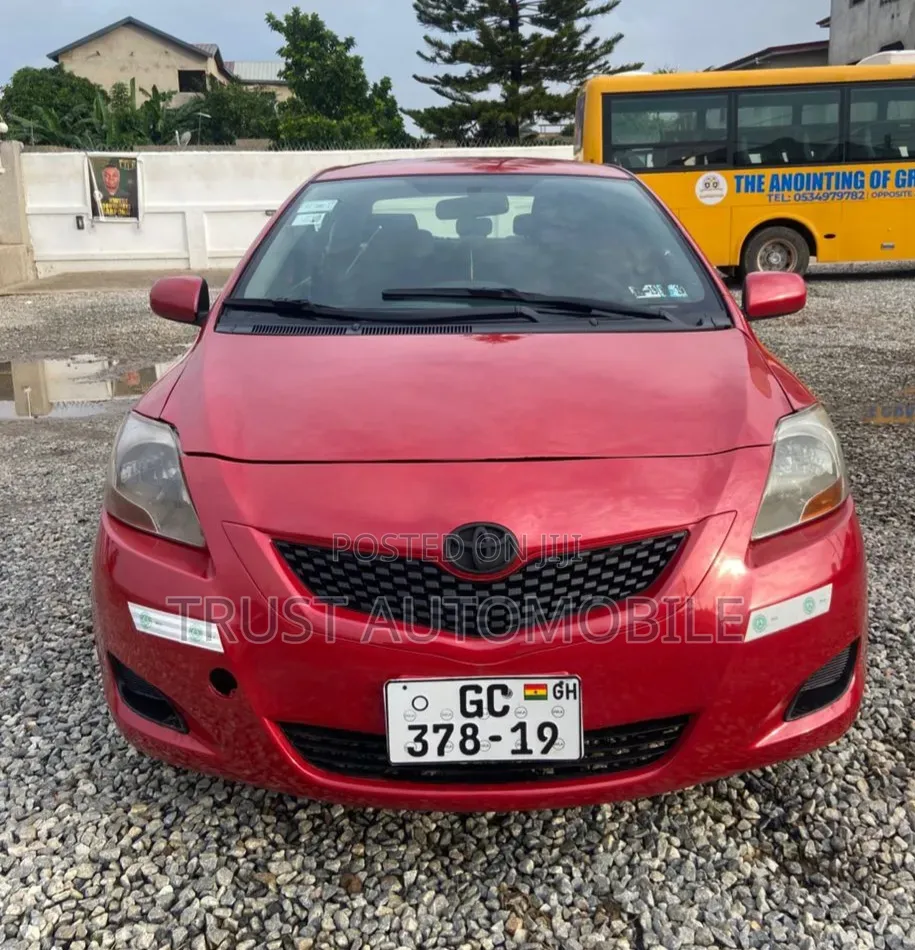 Toyota Yaris 2010 Red