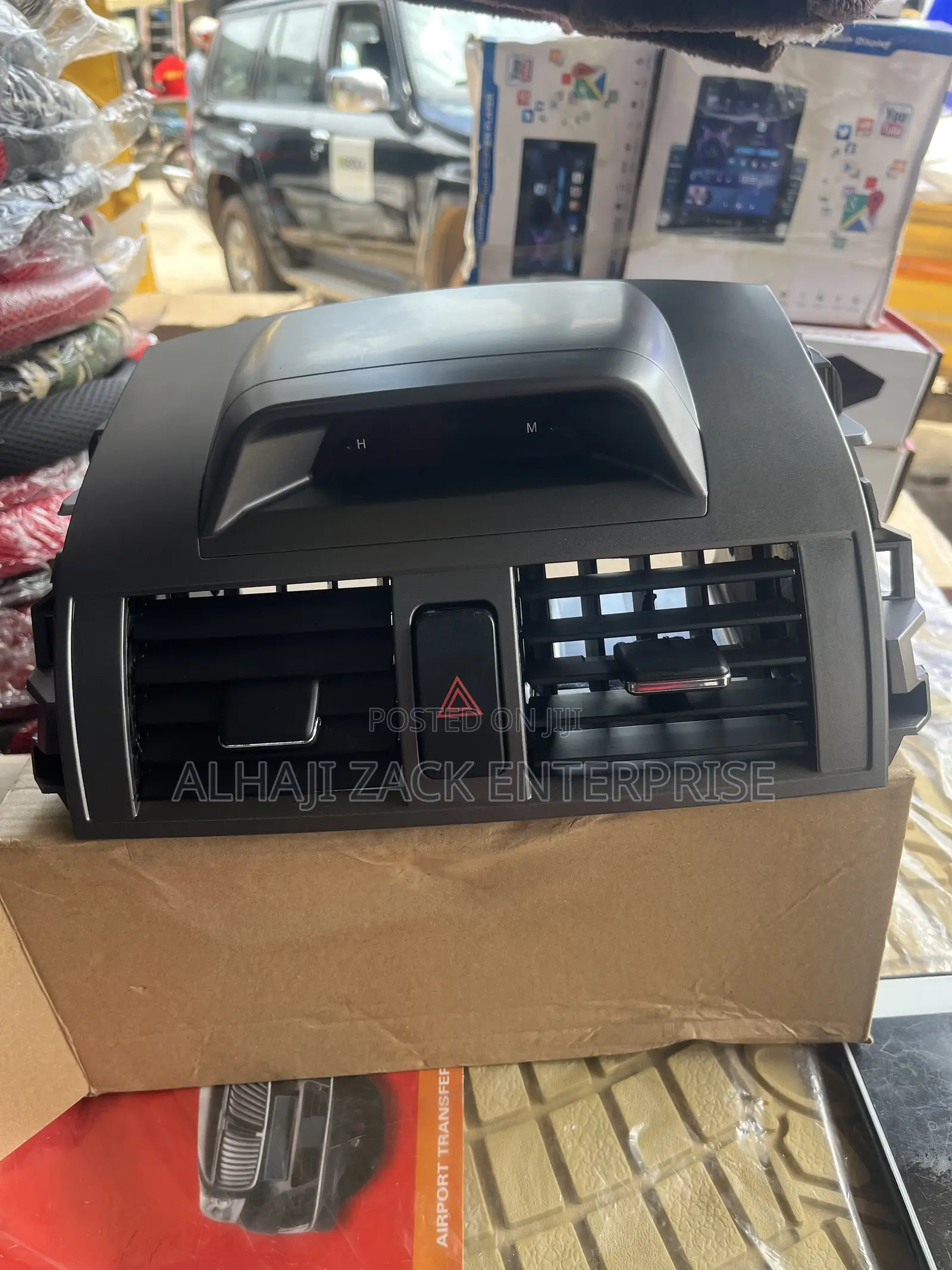 Toyota Corolla 2012 Ac Vent With Clock