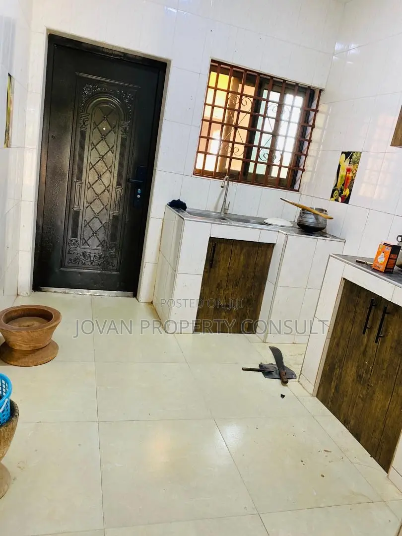 2bdrm Apartment in Sapeiman, Amasaman for rent